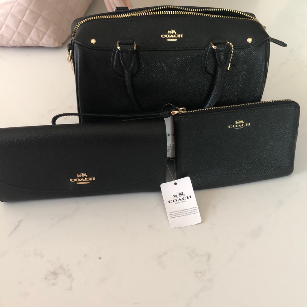 Coach 3 piece purse set!